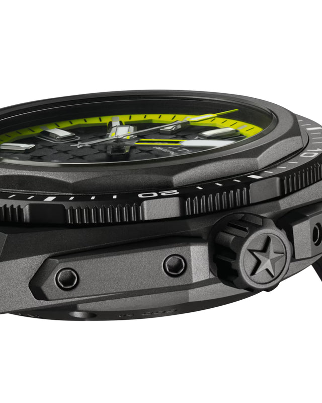 Defy Extreme Diver